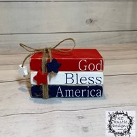 God Bless America Mini Bücherstapel/4. Juli Dekor 4.juli Holz Bücher 4 God Bless America Mini Bücherstapel/4. Juli Dekor 4.juli Holz Bücher 4 von KCRusticDesignsCo