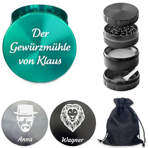KDO MAGIC - Personalisierbarer Grinder – Kräutermühle mit Gravurtext – 55 x 42 mm – Gewürzmühle aus hochwertigem Metall – 4-teilig mit Sieb und Pfannenwender (Motiv: Text) von KDO MAGIC