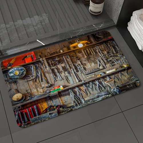 KDWJS Badematte rutschfest Super Absorbierende Badezimmerteppich,Waschbar Duschvorleger,Badewannen undBadezimmer,Vintage-Werkzeuge hängen an Einer Wand in einem Geräteschuppen oder Einer We,40x60 cm KDWJS Badematte rutschfest Super Absorbierende Badezimmerteppich,Waschbar Duschvorleger,Badewannen undBadezimmer,Vintage-Werkzeuge hängen an Einer Wand in einem Geräteschuppen oder Einer We,40x60 cm von KDWJS