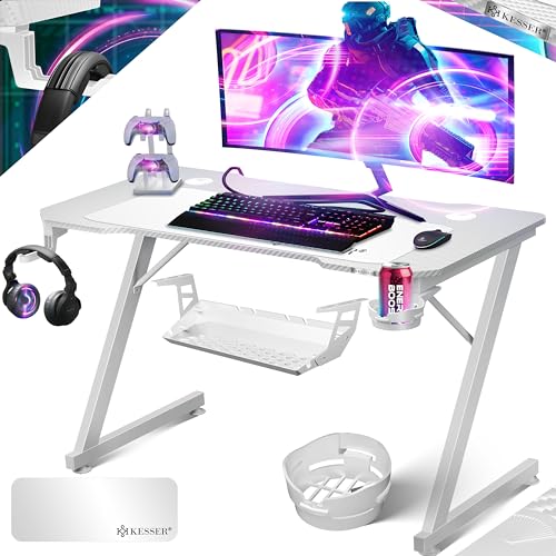 KESSER® Gaming Tisch 120cm x 60cm | Z-Form Gamer Schreibtisch | Kopfhörerhaken & Kohlebeschichtung | Ergonomischer PC Computertisch | Stabiler Tisch mit Mauspad & Getränkehalter Weiß von KESSER