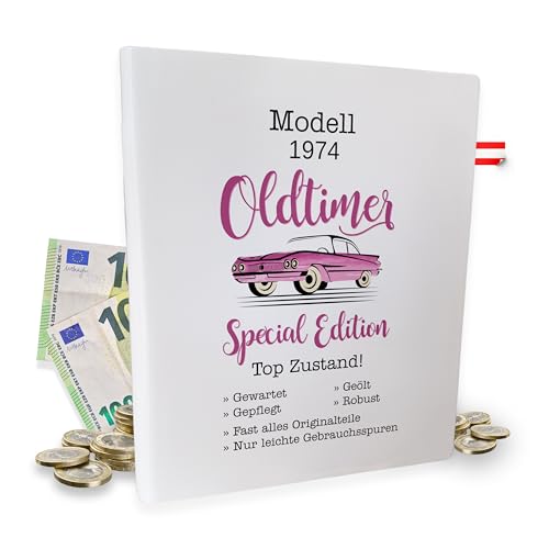 Sparbüchse Oldtimer personalisiert - Geldgeschenk personalisiert mit Jahreszahl - Autoliebhaber Geld Geschenk - handbemalte Sparbüchse Oldtimer - aus Österreich (Oldtimer/Rosa) von KF-Holz