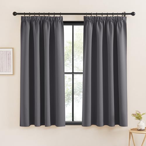 KGORGE Fenster Vorhänge Kurz Blickdicht Schlafzimmer Gardinen mit Kräuselband 2er Set 145 x 140 cm(HxB) Graue Thermovorhang Hitzeschutz Verdunkelung von KGORGE