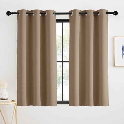 KGORGE Verdunklungsgardine mit Ösen Kinderzimmer Vorhänge Kurz Blickdicht Scheibengardinen Modern 2er Set Blackout Curtains for Bedroom Thermovorhang Hitzeschutz, 140 x 90 cm(HxB), Cappuccino von KGORGE