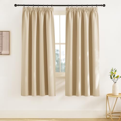 KGORGE Vorhang Beige Kräuselband Verdunklungsvorhänge für Schienen Vorhänge Blickdicht Lichtdurchlässig Thermo Gardinen 2-Set 175 x 140 cm(HxB) Hitzeschutz Thermovorhang Wohnzimmer, Biscotti Beige von KGORGE