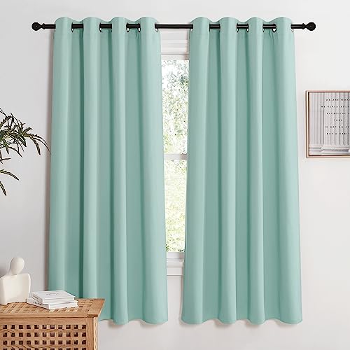 KGORGE Vorhang Grün Blickdicht Ösenvorhang 2er Set Thermovorhang Hitzeschutz Blickdichte Gardinen Wohnzimmer Modern Kurz Verdunklungsvorhänge Kinderzimmer, 175 x 140 cm(HxB), Hellgrün von KGORGE