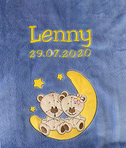 KIDDI-MEDIA Babydecke mit Name und Geburtsdatum Bestickt/kuschelig weich / 1A Qualität (Azurblau - Bären auf Mond) von KIDDI-MEDIA
