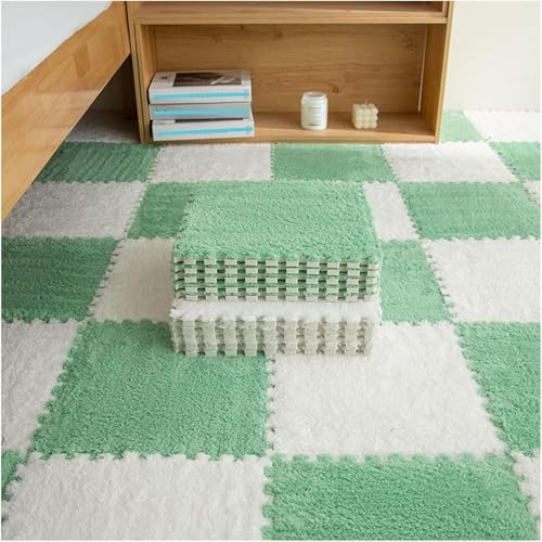 10 Stück ineinandergreifende Plüsch-Schaumstoff-Bodenmatten, DIY zuschneidbare Schaumstoffmatten, Fliesen, 30 x 30 x 1 cm, flauschige Teppichfliesen (weiß + grün) von KIJyfgTR