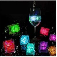Outdoor-Solarleuchte, Eiswürfelform, Light Kristallglas, led Eiswürfel für 12 Stück led Ice Cubes, Sieben Farben Kinsi von KINSI