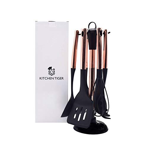 KITCHEN TIGER 7-teiliges Küchenutensilien Set (Rose Gold) | Edelstahl Nylon Küchenhelfer | Hitzebeständiges Robustes Küchenzubehör | Küchenset inkl. Kochlöffel Set, Schneebesen & Utensilienhalter von KITCHEN TIGER