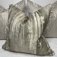 Latour in Taupe Von Clarke Und Kissen Kissenbezug Designer Made in Uk Doppelseitig Hohe Qualität Handmade Limited Stock von KKPearlDecor