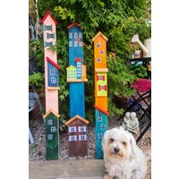 Bunte Deko Zaunlatten Aus Holz - Handgemachte Gartendeko Mit Häuschen Individuell Bemalt Gartenzaun Dekoration von KKreativ