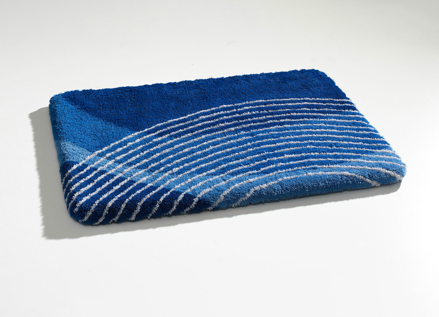 Badgarnitur von Kleine Wolke mit latexierter Rückseite, Größe 101 (Teppich, 50/ 90 cm), Blau von KLEINE WOLKE