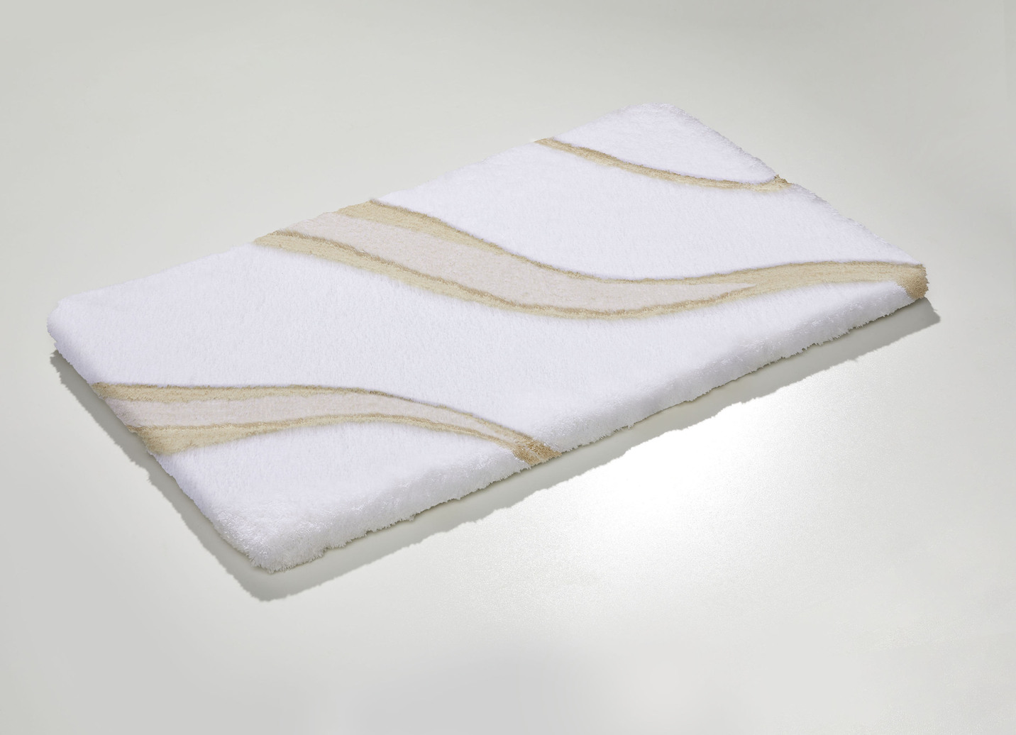 Moderne Badgarnitur von Kleine Wolke, Größe 101 (Teppich, 50x90 cm), Weiss-Creme von KLEINE WOLKE