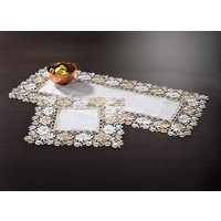 Tischdecke mit Einfassungen in Spitzen-Optik Tischdecke mit Einfassungen in Spitzen-Optik von KLINGEL DE