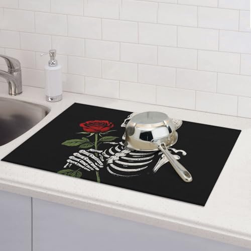 Abtropfmatten für Küchentheke, super saugfähig, wendbar, Mikrofaser, Küchen-Arbeitsplattenschutz, Vintage-Totenkopf-Rosenkranz, Abtropfmatte, 45,7 x 61 cm Abtropfmatten für Küchentheke, super saugfähig, wendbar, Mikrofaser, Küchen-Arbeitsplattenschutz, Vintage-Totenkopf-Rosenkranz, Abtropfmatte, 45,7 x 61 cm von KLLTYHMU