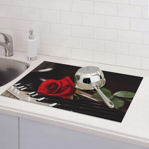 Abtropfmatten für Küchentheke, super saugfähig, wendbar, Mikrofaser, Küchenarbeitsplattenschutz, rote Rose auf Klaviergeschirr, Abtropfmatte, 45,7 x 61 cm Abtropfmatten für Küchentheke, super saugfähig, wendbar, Mikrofaser, Küchenarbeitsplattenschutz, rote Rose auf Klaviergeschirr, Abtropfmatte, 45,7 x 61 cm von KLLTYHMU