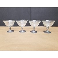 4Er Set Vintage Eisbecher Aus Aluminium Und Glas von KMCollectablesStore