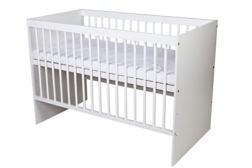 KMbaby Babybett TANY Weiß 120 x 60 cm mit Matratze - Baby Kinderbett Gitterbett mit Lattenrost 3 Stufen Höhenverstellbar - Lackiertes Kiefernholz von KMbaby