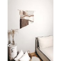 Kaffee-Inspirierter Makramee-Wandbehang - Off-White & Dunkelbraun Fibre Art | Neutrales Textil Dekor Gemütlicher Boho Wandteppich Kaffee-Inspirierter Makramee-Wandbehang - Off-White & Dunkelbraun Fibre Art | Neutrales Textil Dekor Gemütlicher Boho Wandteppich von KNOTATALLDesign