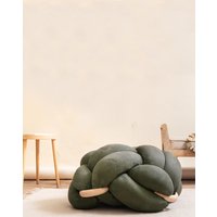 Großes Veganes Wildleder Army Green Knot Bodenkissen, Ottoman, Knoten Moderner Pouf, Ottoman Kissen, Pouf Ottoman von KNOTSstudio