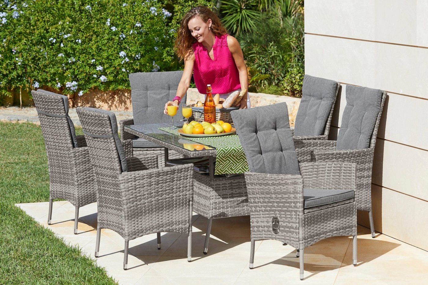 KONIFERA Garten-Essgruppe Belluno, (Set, 13-tlg., 6x Sessel, Tisch 150x80x 71,5 cm, Polyrattan, inkl. Auflagen), 2 der 6 Sessel stufenlos verstellbar, Stauraum unter dem Tisch, Grau von KONIFERA