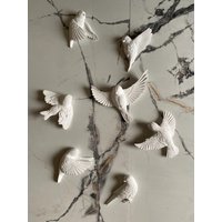 Flying Birds Spatz 7Er Set | Wanddeko Vögel, Spatzen, Vogelskulpturen, Innendekoration Flying Birds Spatz 7Er Set | Wanddeko Vögel, Spatzen, Vogelskulpturen, Innendekoration von KOSDecorShop