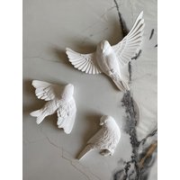 Fliegende Vögel 3Er Set Spatzen | Moderne Wand Dekor Vögel, Vogel Skulpturen, Innendekoration Wandbehang Fliegende Vögel 3Er Set Spatzen | Moderne Wand Dekor Vögel, Vogel Skulpturen, Innendekoration Wandbehang von KOSDecorShop