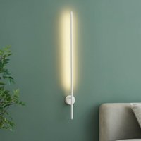 Längliche weiße Wandleuchte mit indirektem LED-Licht - Mandal von KOSILUM