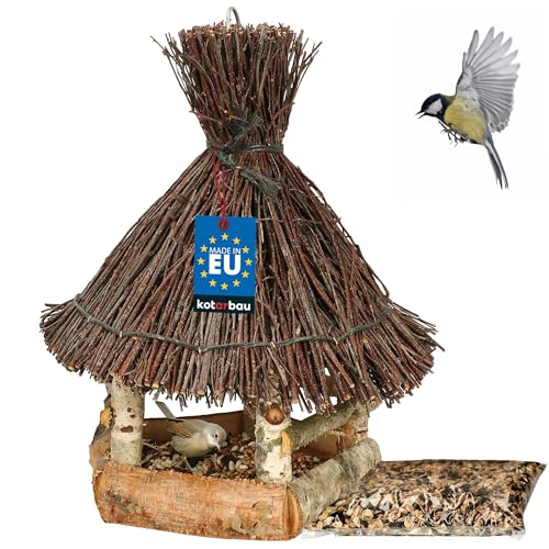 KOTARBAU® Holz-Vogelfutterhaus mit Reet eingedeckt Birke zum Aufhängen + 0,5 kg Futter Gratis von KOTARBAU