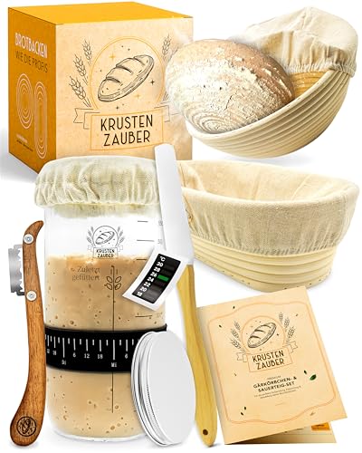 KRUSTENZAUBER 2er Set Gärkörbchen & 600ml Sauerteig Stater Set im Vorteilspack - Gärkörbe aus Rattan inkl. Gärtuch sowie Gärglas mit Spatel und Bäckermesser, Brot Backen Zubehör, Sauerteig-Glas KRUSTENZAUBER 2er Set Gärkörbchen & 600ml Sauerteig Stater Set im Vorteilspack - Gärkörbe aus Rattan inkl. Gärtuch sowie Gärglas mit Spatel und Bäckermesser, Brot Backen Zubehör, Sauerteig-Glas von KRUSTENZAUBER