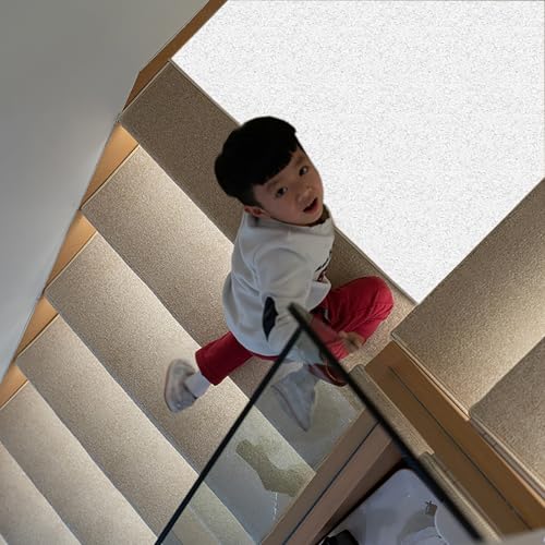 KUKIXKK Treppenstufen für Holzstufen im Innenbereich, 1 Packung rutschfeste Teppich-Treppenstufen, Treppenkantenteppiche für Kinder, Senioren und Hunde(Off-White,30x120cm) von KUKIXKK