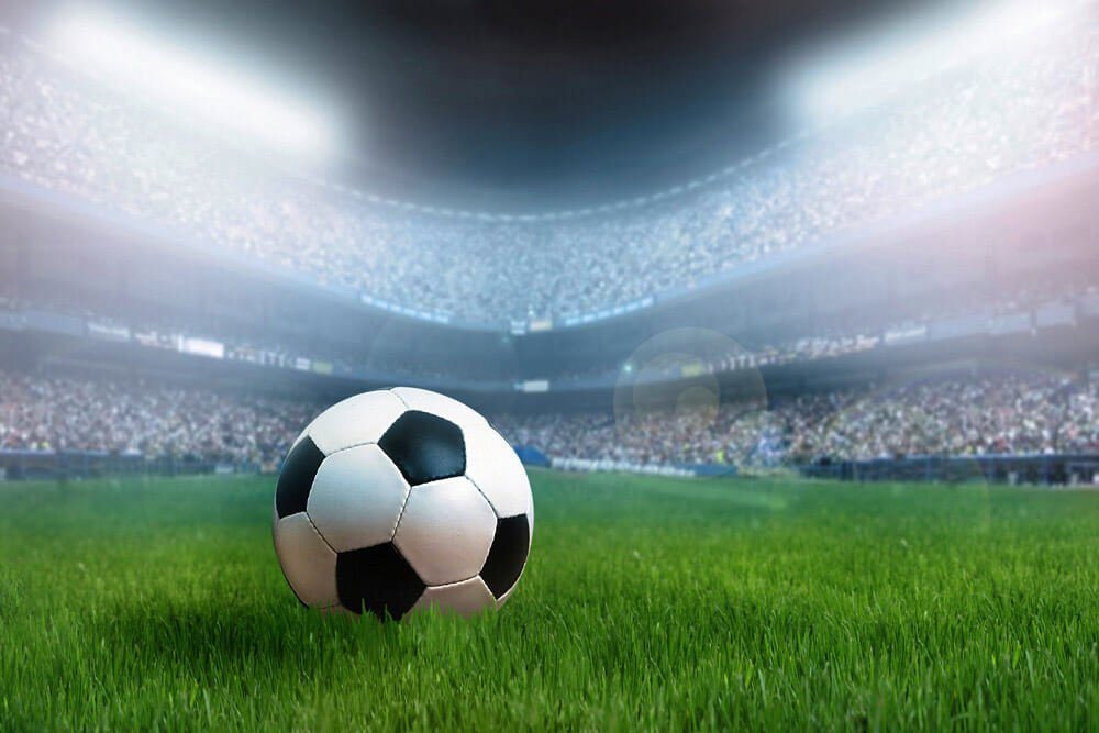 KUNSTLOFT Vliestapete Soccer 4x2.67 m, leicht glänzend, lichtbeständige Design Tapete von KUNSTLOFT