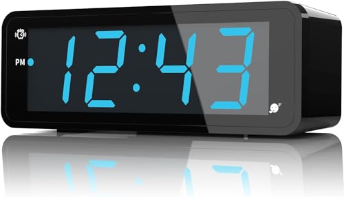 KWANWA Digitaler Wecker,1,8" LED Display mit großen Ziffern, batteriebetriebener Wecker,einstellbare Helligkeit,Schlummerfunktion,12/24HR, leicht lesbare Zahlen für Senioren (blaues Display) von KWANWA