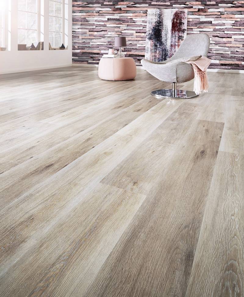 KWG Antigua infinity extend Selecteiche markant Designvinyl Fertigfußboden mit Microfase 180x22 cm von KWG