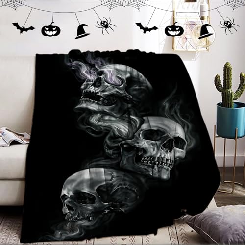 KXHHYB Halloween Decke 130x150,Fledermäuse Kürbisse Totenkopf Flanell Decke Flauschig Spinnen Webs Kuscheldecke für Sofa (Schwarze Totenköpfe, 130x150cm) von KXHHYB
