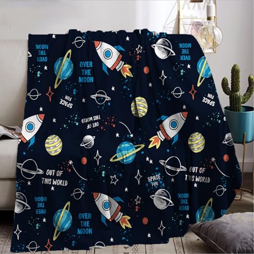 Rakete Decke 150x200cm Weltraum Rakete Wohndecke Cartoon Rakete Kuscheldecke,Sternenhimmel Planet Decke Weiche Flanell Sofadecke, Weltraumrakete für Kinder Junge (C, 150x200cm) von KXHHYB
