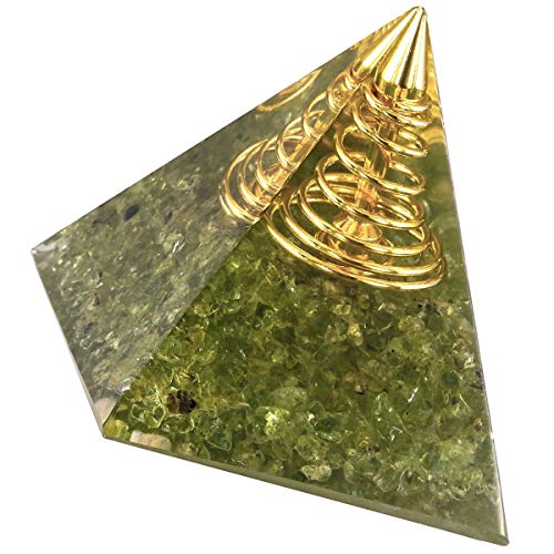 KYEYGWO Peridot Energie Pyramiden Edelstein mit Golddraht, Reiki Kristall Pyramide Heilstein für Chakra Heilnung, Meditation und Haus Dekoration von KYEYGWO