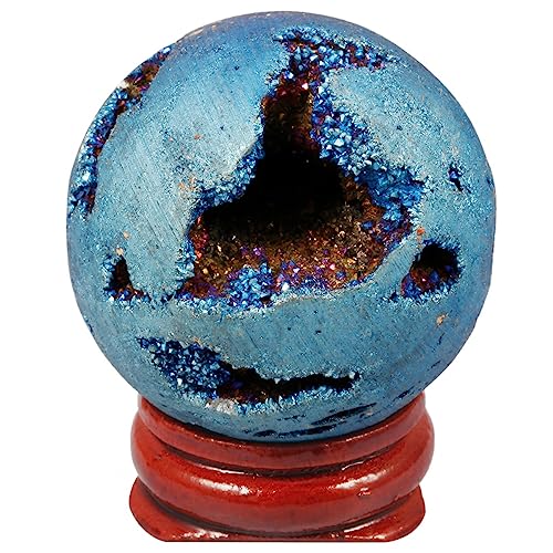 KYEYGWO Titan Beschichtet Achat Geode Kugel Figur mit Holzständer, Runde Kristallkugel Skulptur Stein Sphere Fengshui Ornament Heilstein Druse Wahrsagerkugel Haus Decor, Blau von KYEYGWO