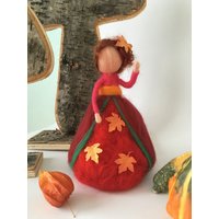 Herbstfee, Gefilzt, Jahreszeitentisch Herbst von KaButi
