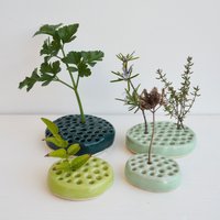 Handgemachte Blau Und Grün Keramik Blumengesteck Frosch, Blume Halter, Grüne Handgemachte Blau Und Grün Keramik Blumengesteck Frosch, Blume Halter, Grüne von Kabinshop