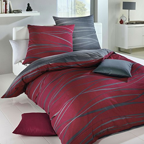 Kaeppel 2-teiliges Mako Satin Wende - Bettwäsche Set mit Reißverschluss in 155x220 + 80x80 cm Design Motion 584 in der Farbe 642 Rubin - rot - anthrazit von Kaeppel