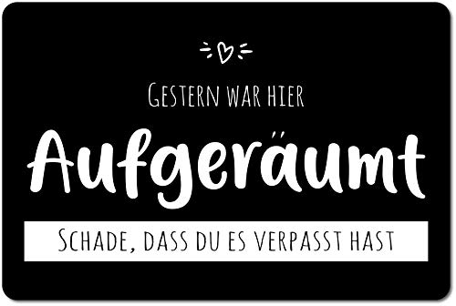 Kaffeebecher24 - Fußmatte mit Spruch - Gestern war Hier noch aufgeräumt - Fußmatte Lustig - Waschbar - 60 x 40cm (weiß) von Kaffeebecher24