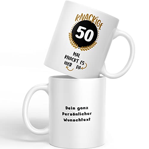 Kaffeebecher24 - Personalisierte Tasse zum Geburtstag - Knackige (Deine Jahreszahl) - Spülmaschinenfest - personalisierte Geschenke zum Geburtstag mit Jahreszahl und Text von Kaffeebecher24