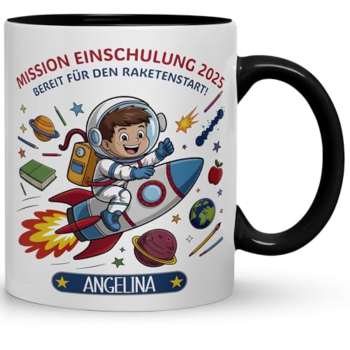 Personalisierte Tasse Einschulung 2025 – Astronaut & Rakete – Geschenk mit Name – Mission Schulstart – Schulkind-Tasse für Jungen & Mädchen – 330ml Keramiktasse, Farbe: schwarz von Kaffeebecher24