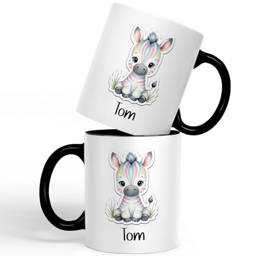 Zebra Tasse personalisiert mit Namen – süße Kindertasse mit Zebra-Motiv – farbige Henkel in Weiß, Blau, Grün, Rosa, Gelb oder Schwarz – personalisierte Tasse für Kinder, Farbe: schwarz Zebra Tasse personalisiert mit Namen – süße Kindertasse mit Zebra-Motiv – farbige Henkel in Weiß, Blau, Grün, Rosa, Gelb oder Schwarz – personalisierte Tasse für Kinder, Farbe: schwarz von Kaffeebecher24