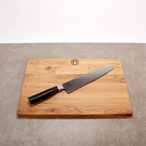 Kai Shun Tim Mälzer Kamagata | Brotmesser TMK-0705 23 cm Edelstahlklinge mit Wellenschliff | + großes XXL- Eichenbrett 40x25 cm von Kai/Palatina Werkstatt