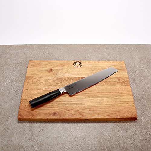 Kai Shun Tim Mälzer Kamagata | Brotmesser TMK-0705 23 cm Edelstahlklinge mit Wellenschliff | + großes XXL- Eichenbrett 40x30 cm von Kai/Palatina Werkstatt