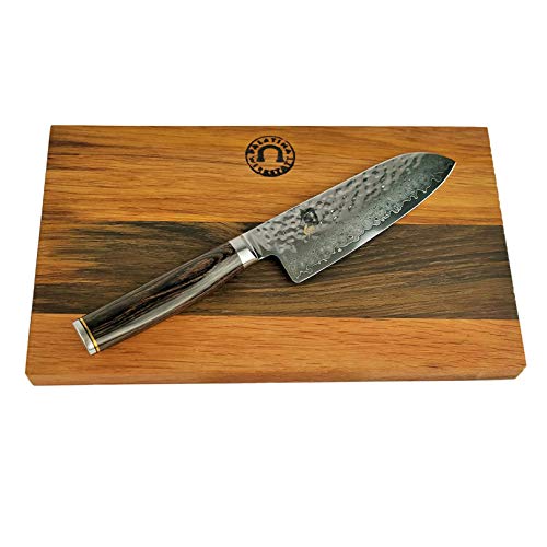 Kai Shun Tim Mälzer ultrascharfes handliches kleines Santoku Messer 14cm Damastklinge + Schneidebrett aus Fassholz 30x18 cm, TDM-1727 von Kai / Palatina Werkstatt