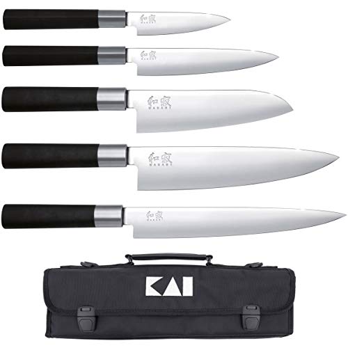 KAI Wasabi Black Messertasche bestückt - Allzweckmesser 10 cm, Allzweckmesser 15 cm, Santoku 16,5 cm, Kochmesser 20 cm, Schinkenmesser 23 cm - rostfreier 6A/1K6 Edelstahl poliert 58 (±1) HRC von KAI