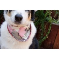 Hunde Bandana Pink Braun Und Creme Größe Medium Doppelseitig - Baumwolle Hundeschal Mädchen Hundebekleidung Welpe 9" By 30" von Kakodah